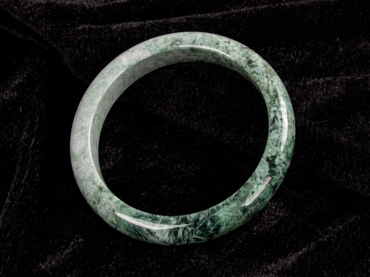 Jadeite Bangle 64mm | SC0180