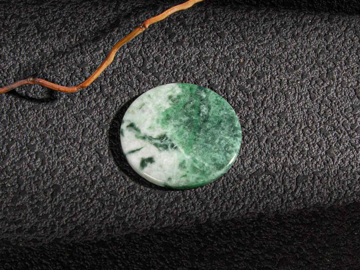 Jadeite Jade Sample Disk | SC0259