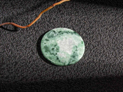 Jadeite Jade Sample Disk | SC0260