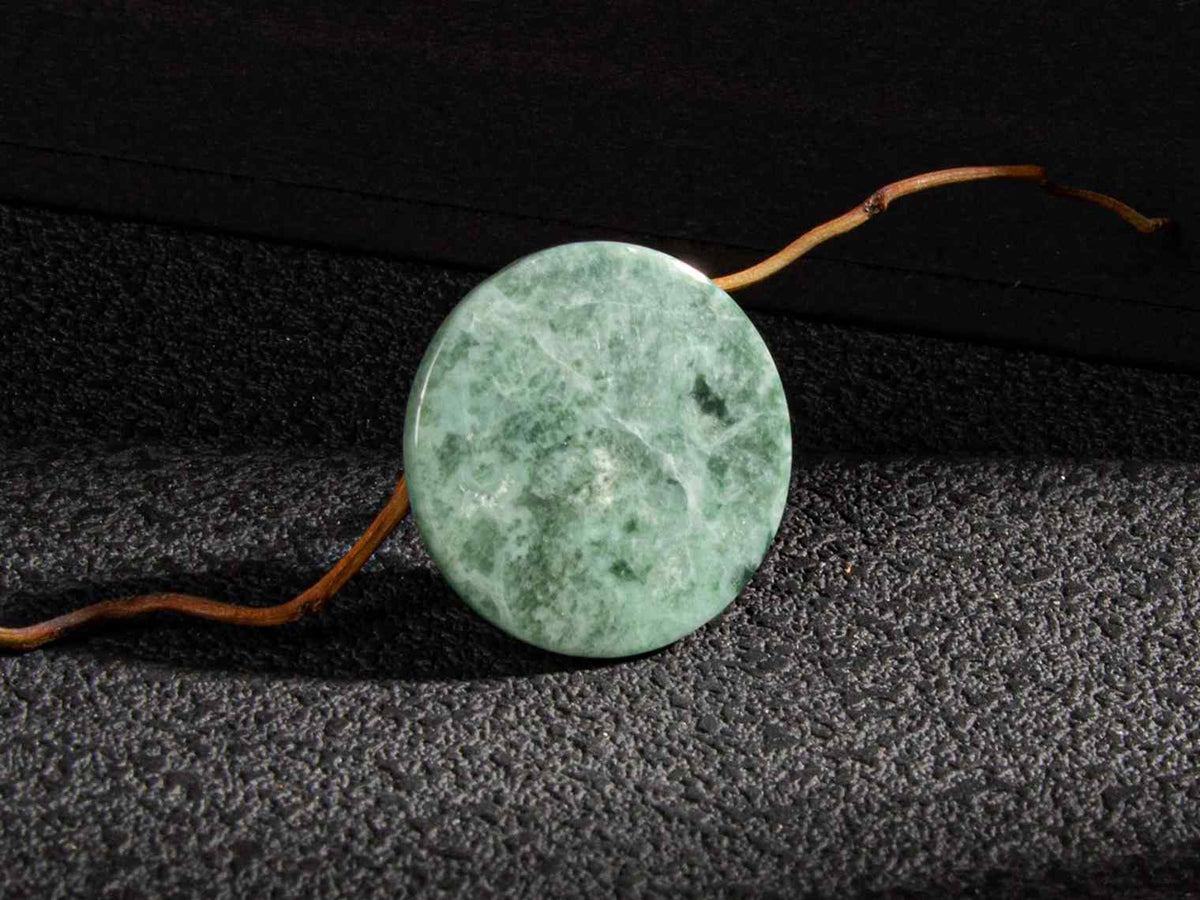 Jadeite Jade Sample Disk | SC0264